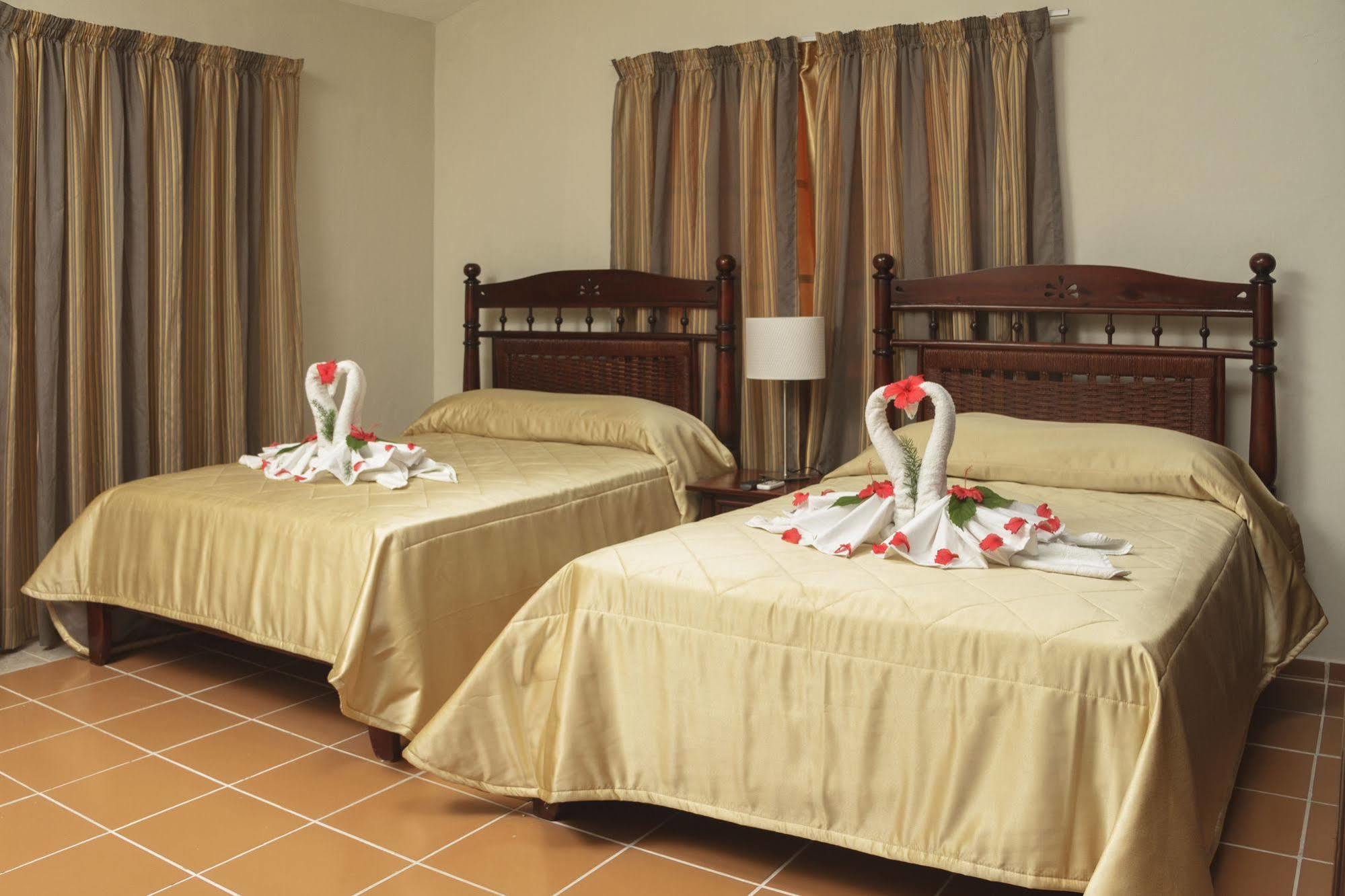 Hotel Cortecito Inn Bavaro Punta Cana Exterior photo